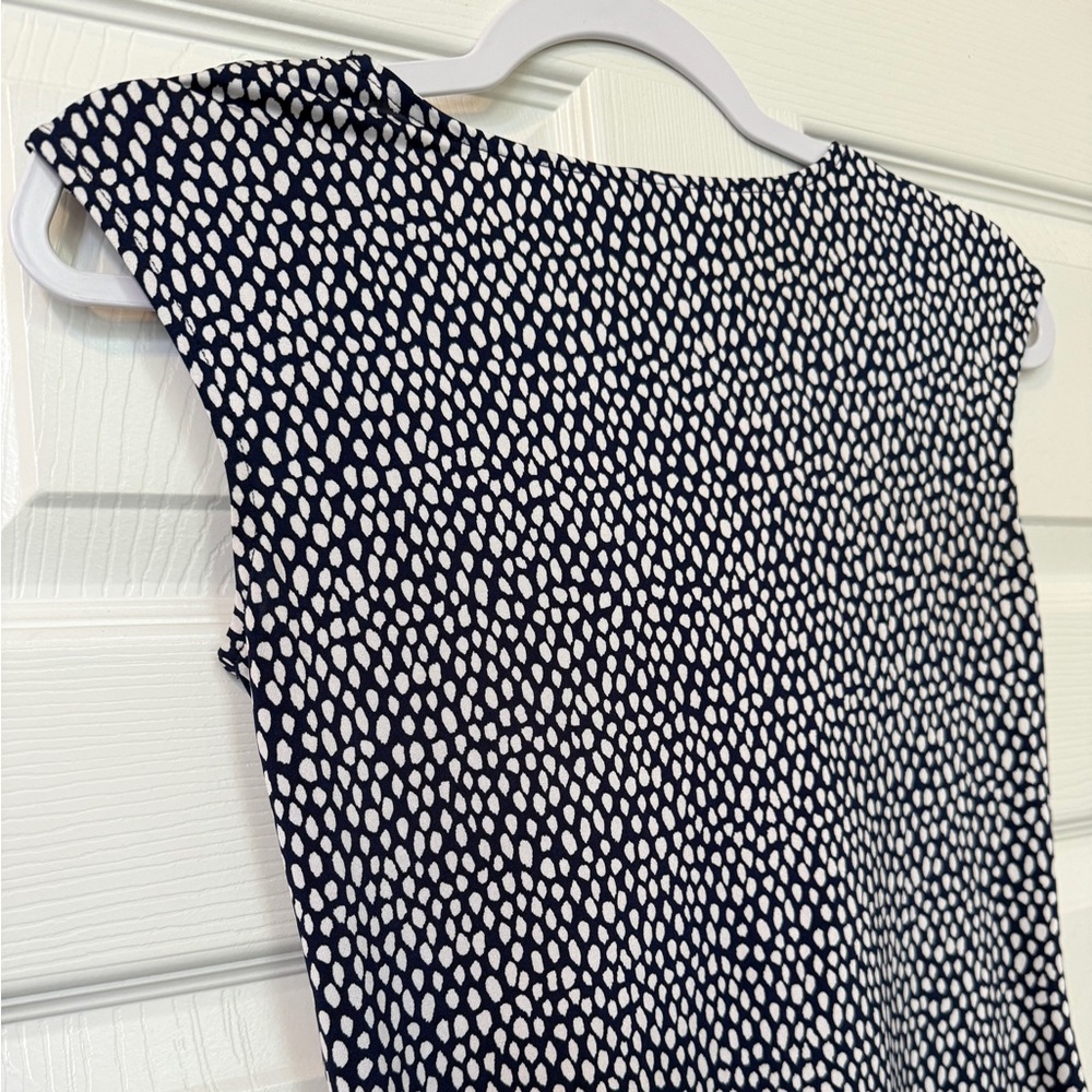 Dana Buchman Elegant Navy and White Patterned Dress - Size XS - Picture 15 of 16